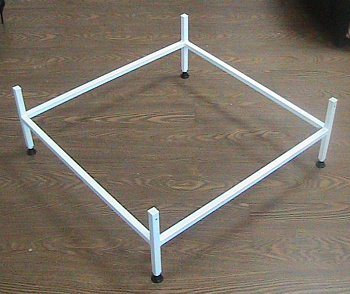 Подставка для поддона 70*70